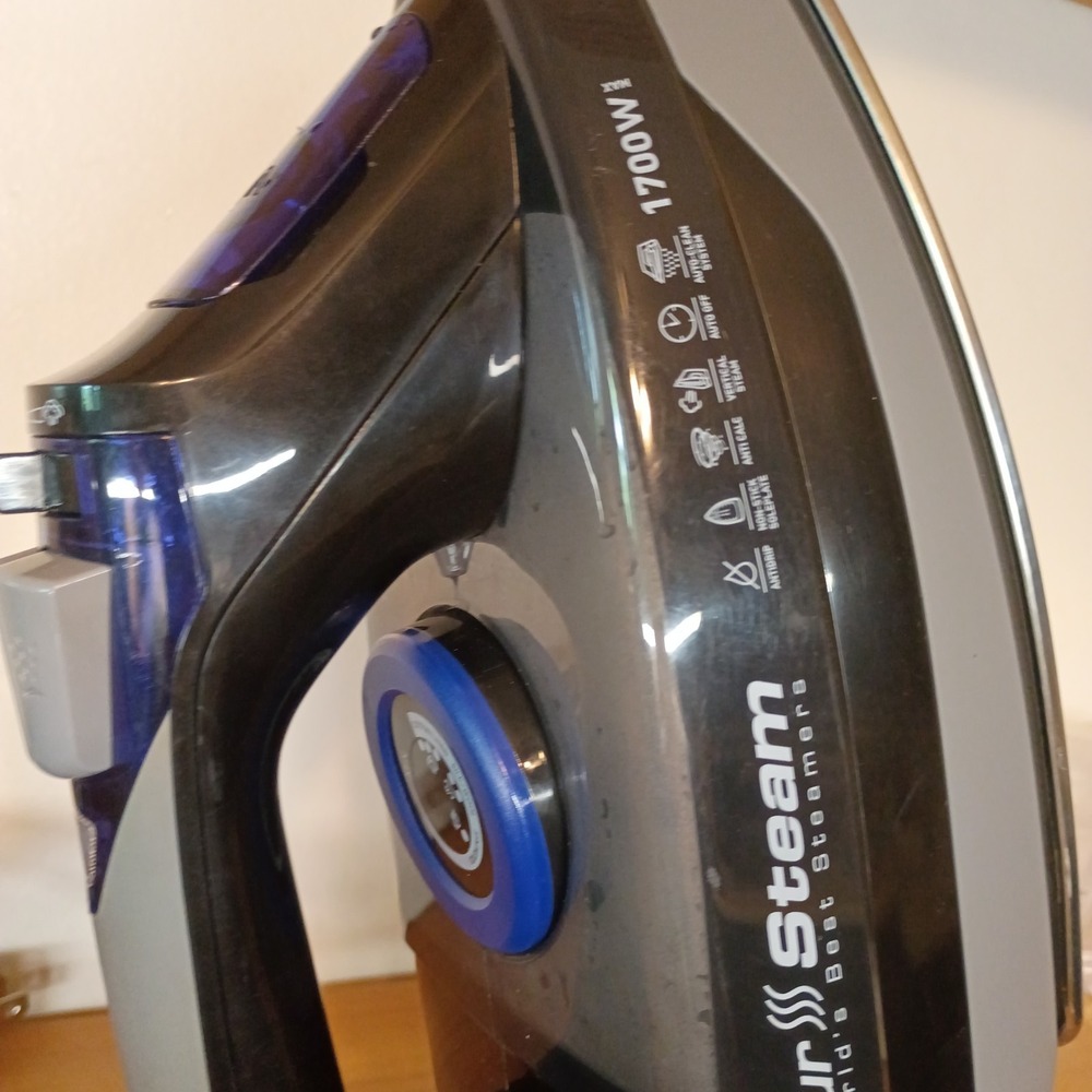Pur Steam Iron 1700W Steam Iron PSSI-01 Professional Grade Clothing Iron Steamer - Picture 8 of 13